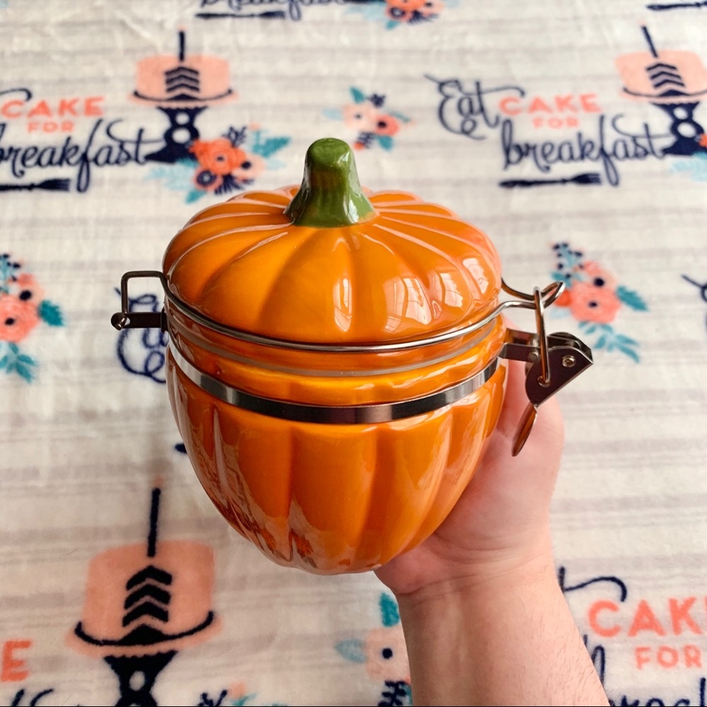 LAST 1! 🎃 Orange Pumpkin Kitchen Canister 🎃 - Picture 3 of 10